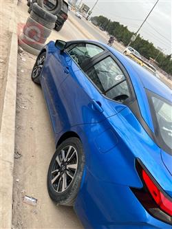 نيسان فيرسا